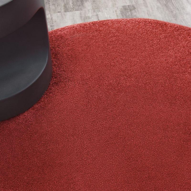 Essential Brick Red 4' Round Synthetic Indoor/Outdoor Rug