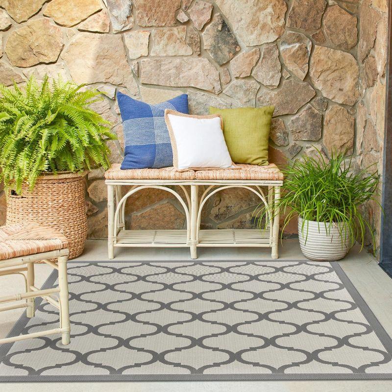 Unique Loom 6' 1 x 6' 1 Square Gray Outdoor Trellis Moroccan Area Rug