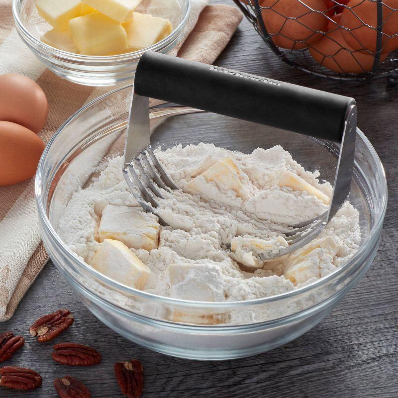 Black Stainless Steel Pastry Blender with Soft Grip Handle