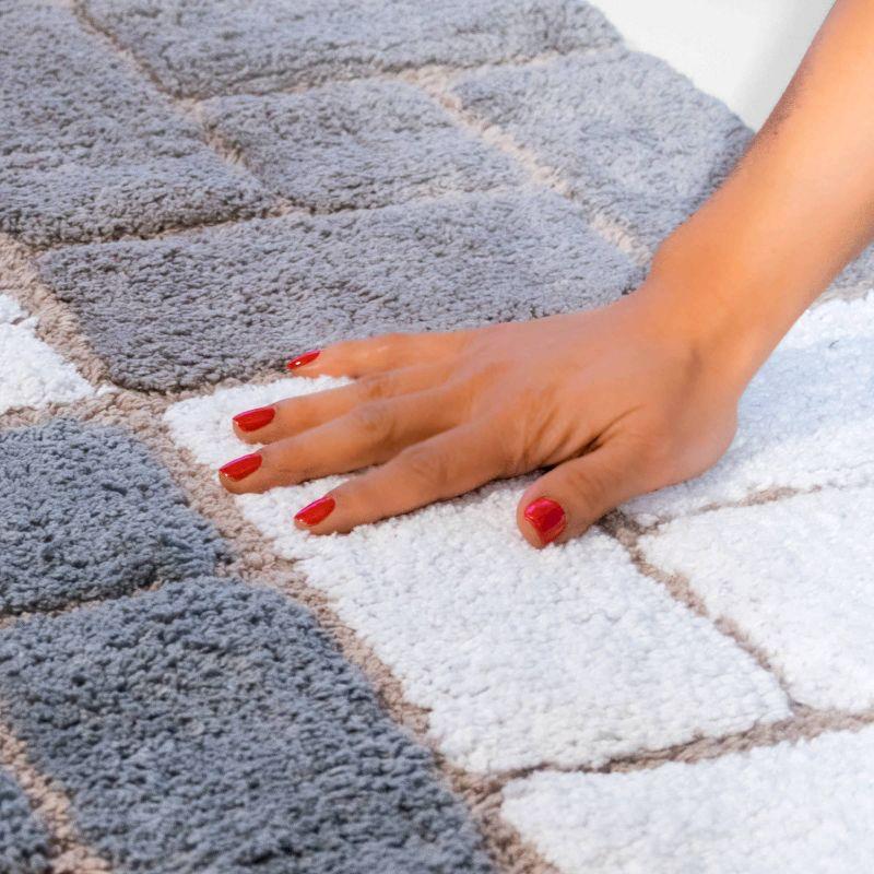 Chesapeake Merchandising Inc. Classic Color Cotton Blend Bath Rug