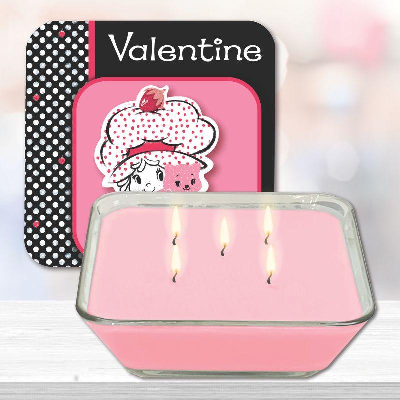 Courtside Market Strawberry Shortcake 20 oz Barry Besties Candy Dish Candle