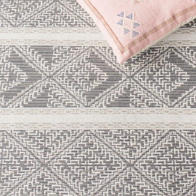 Classic Vintage CLV717 Hand Woven Area Rug - Grey - 6'x9' - Safavieh.