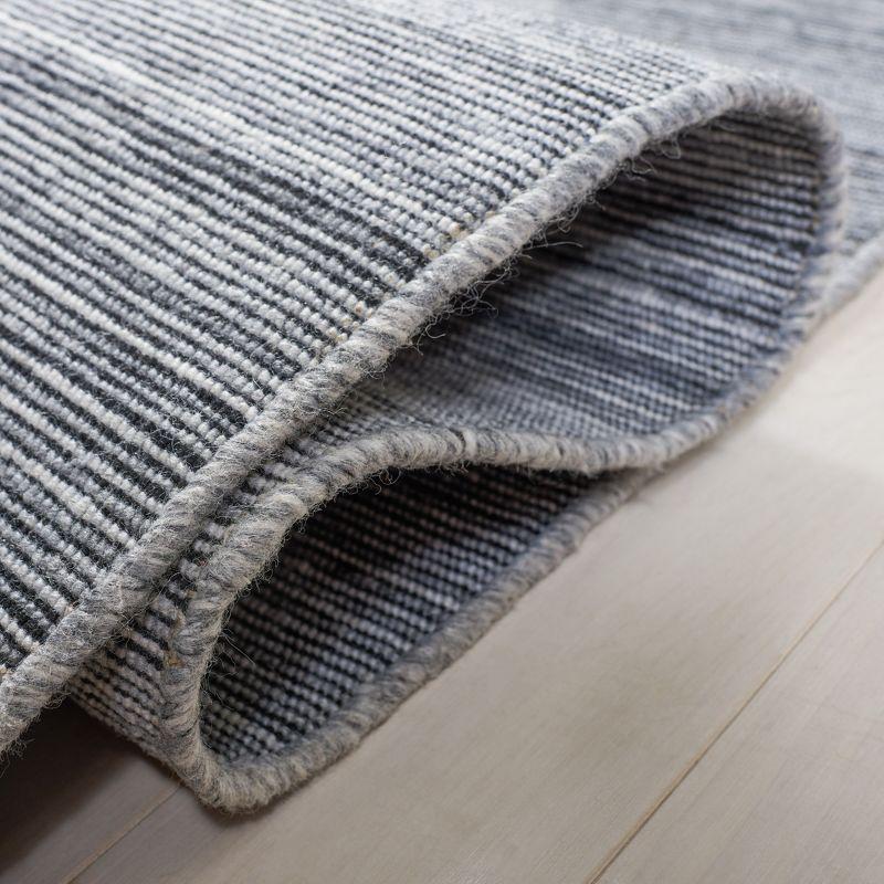 Kilim KLM304 Hand Woven Area Rug - Grey/Ivory - 5'x8' - Safavieh.