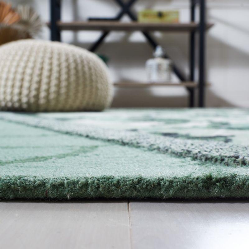 Fifth Avenue FTV127 Hand Tufted Indoor Area Rug - Green/Ivory - 5'x8' - Safavieh