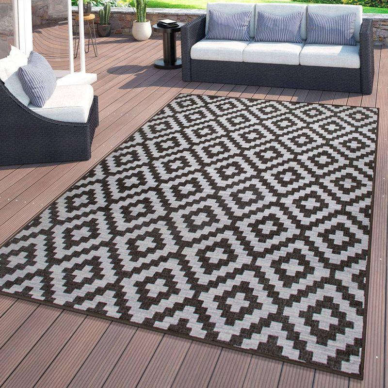 World Rug Gallery Contemporary Geometric Trellis Indoor/Outdoor Area Rug - GRAY 5' X 7'