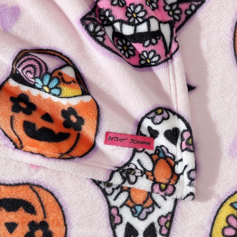 Betsey Johnson Retro Halloween - Pink 50" X 70" Throw Blanket