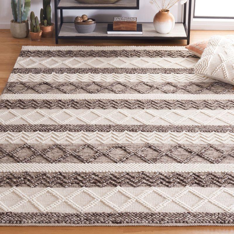 Ivory Mosaic Textured Handwoven Wool Area Rug - 3' x 5'