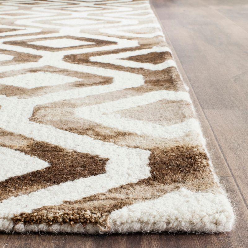 Dip Dye DDY679 Hand Tufted Indoor Accent Rug - Ivory/Chocolate - 3'x5' - Safavieh