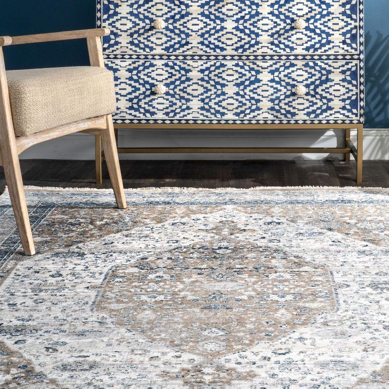 Nuloom Kaia Iris Medallion Indoor Area Rug, 5' 3" x 7' 3", Gray