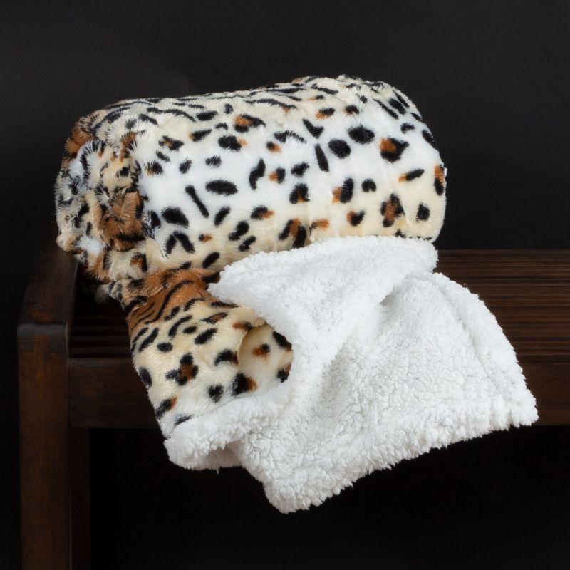 Tiger Print Fleece Sherpa Reversible Blanket, 50" x 60"