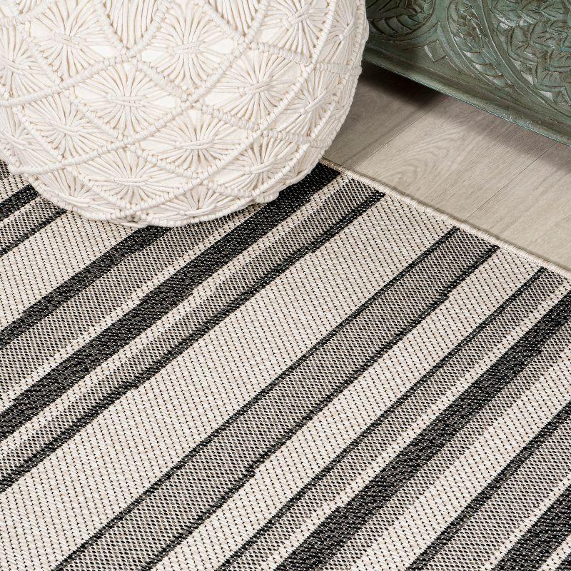 2' x 8' Castara Wavy Stripe Modern Indoor/Outdoor Runner Rug, Cream/Dark Gray - JONATHAN Y