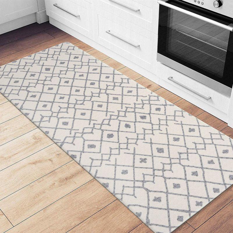 World Rug Gallery Modern Boho Trellis Anti Fatigue Standing Mat