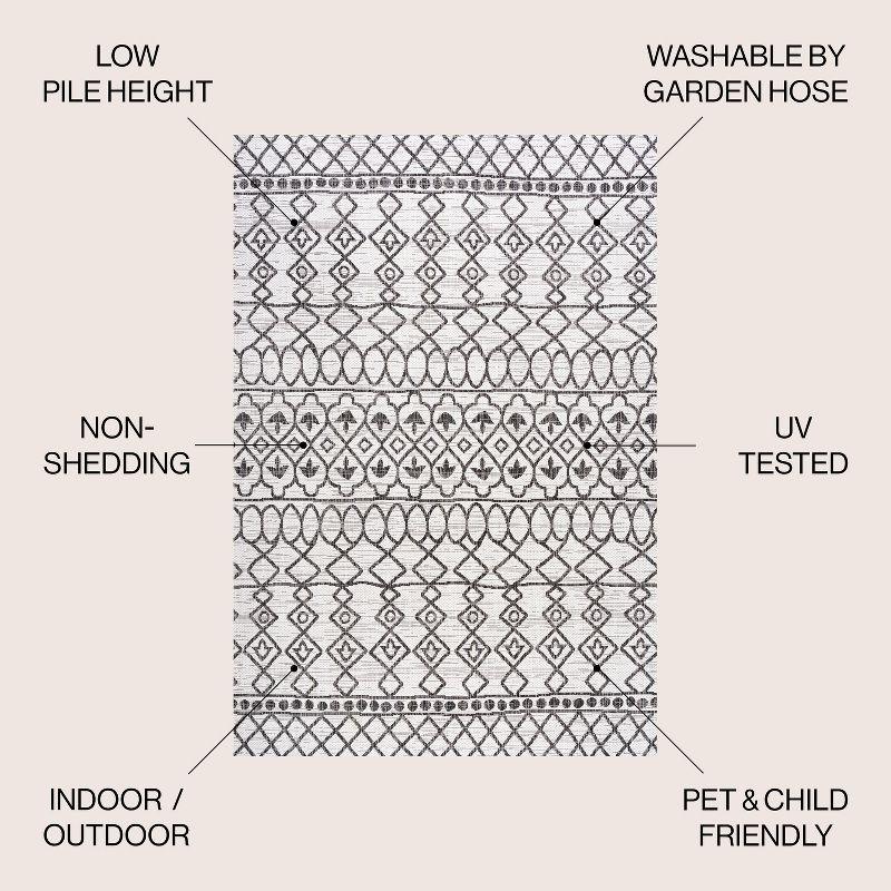 3'x5' Kafel Modern Bohemian Indoor/Outdoor Area Rug, Ivory/Black - JONATHAN Y
