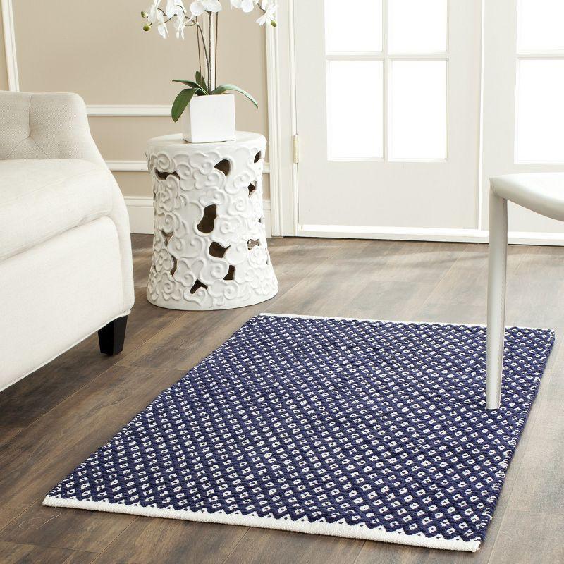 Boston BOS685 Power Loomed Area Rug  - Safavieh