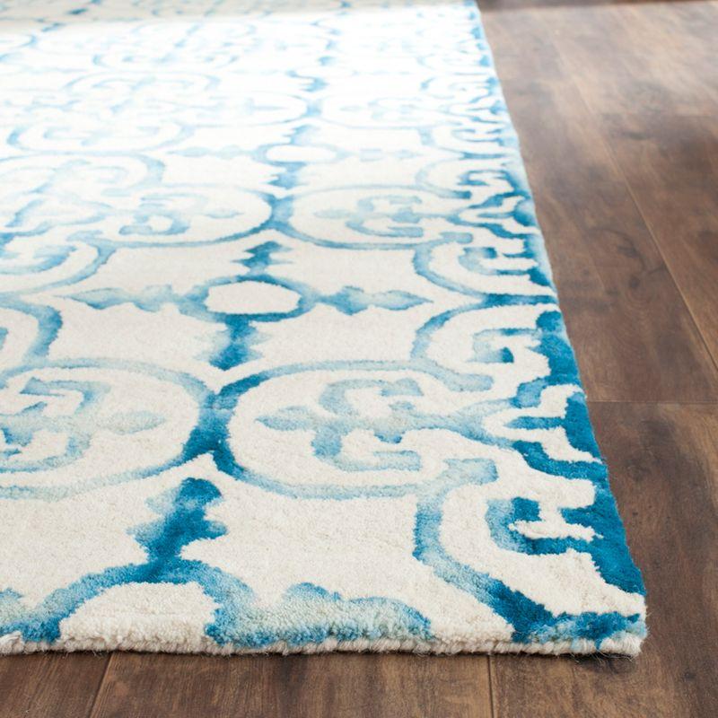 Ivory Turquoise 7' Square Hand-Tufted Wool Rug