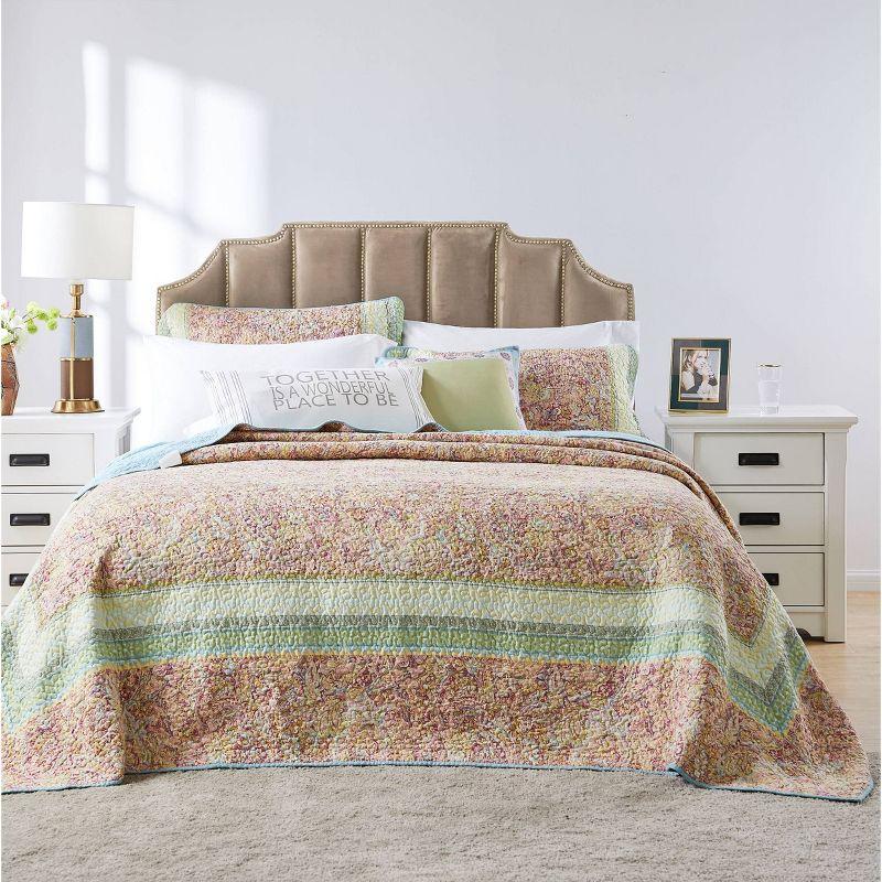 Palisades Floral Bedspread Set