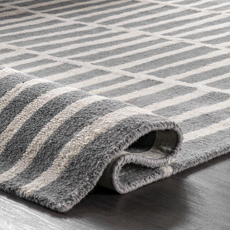 Nuloom Lemuel Geometric 8x10 Wool Indoor Area Rug for Living Room Bedroom Dining Room Kitchen, Grey/Ivory