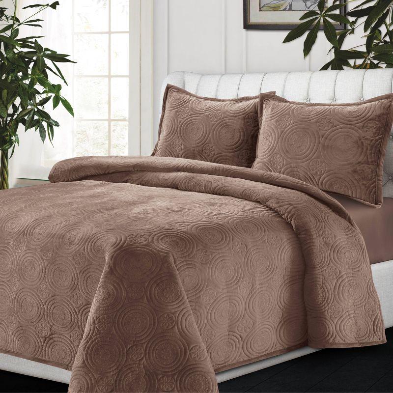 Tribeca Living Capri Velvet Quilt Set