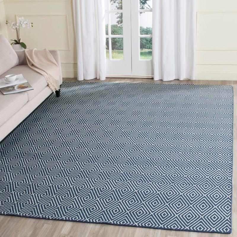 Wilton WIL715 Hand Hooked Indoor Area Rug - Navy/Ivory - 8'x10' - Safavieh