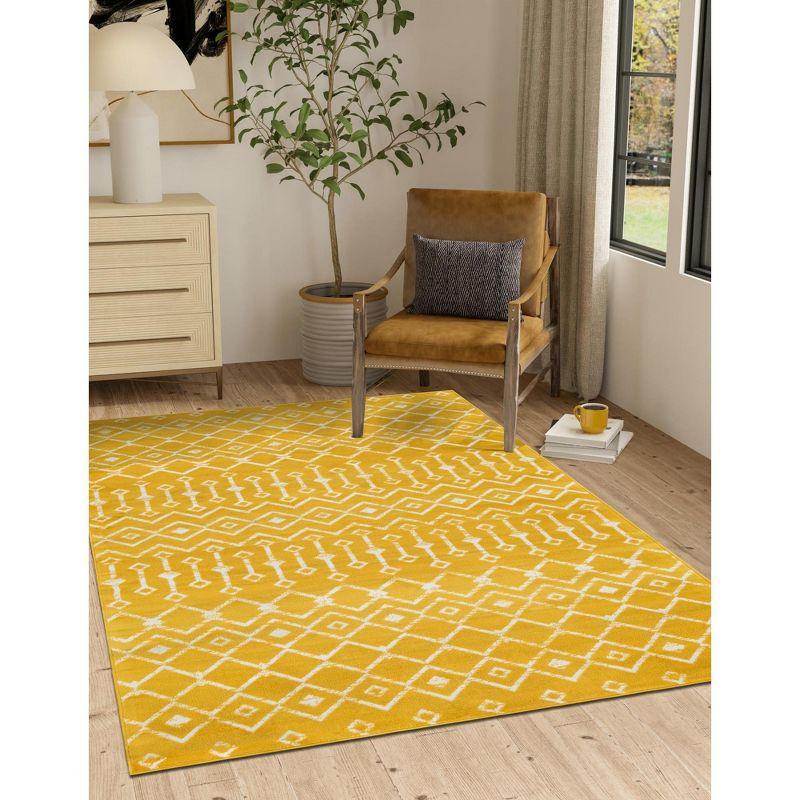 Yellow Geometric Trellis 4' x 6' Synthetic Area Rug