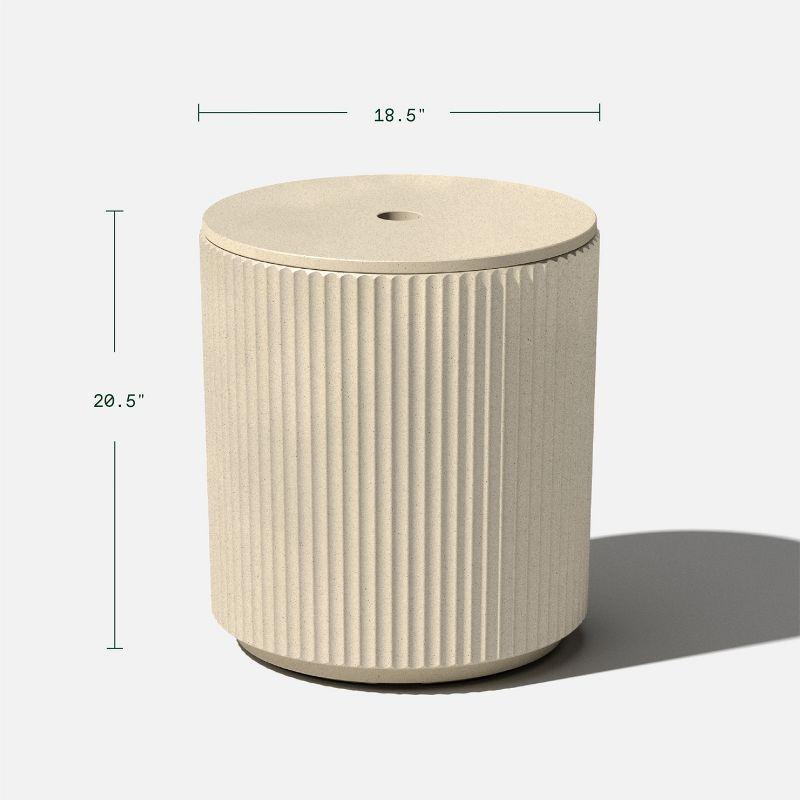 Demi 18.5'' Plastic Outdoor Side Table