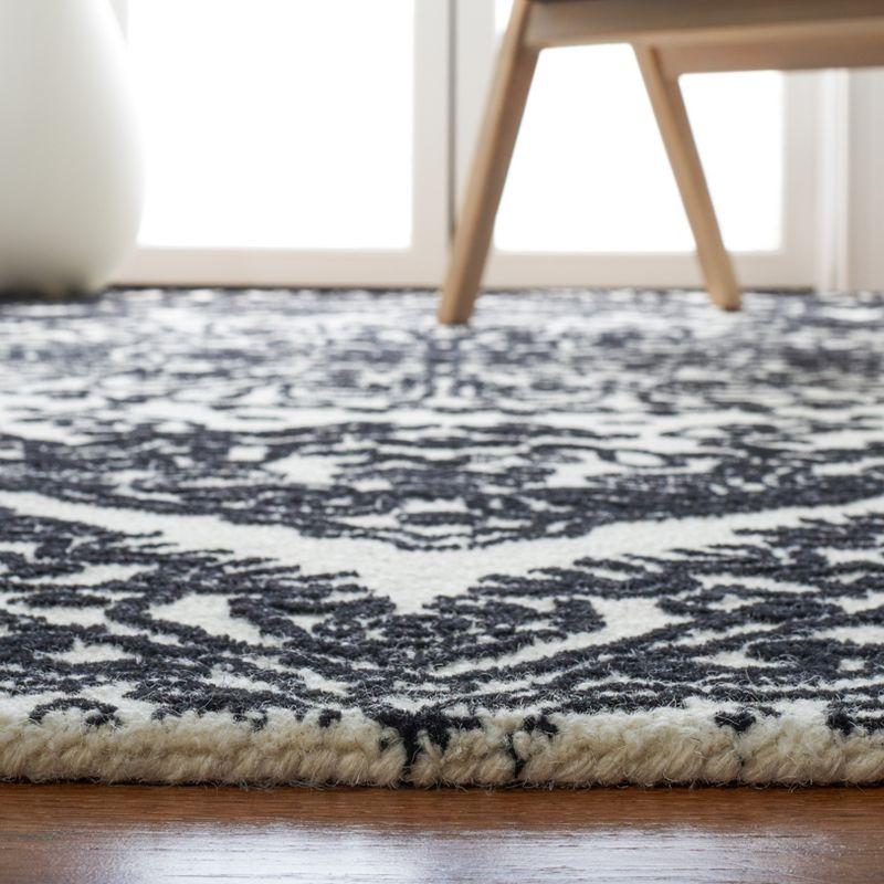 Metro Black and Ivory Hand-Tufted Wool Area Rug