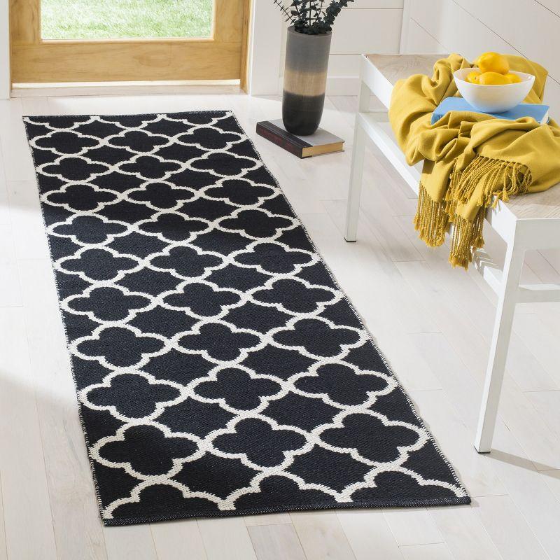 Montauk MTK725 Hand Woven Area Rug  - Safavieh