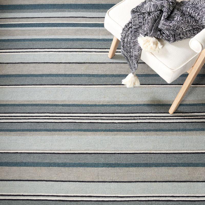 Striped Kilim STK601 Hand Loomed Area Rug  - Safavieh