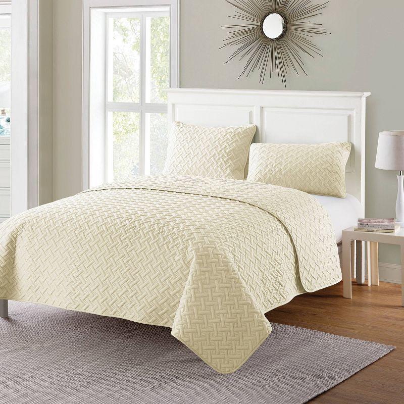 Nina Embossed Basketweave Quilt Set