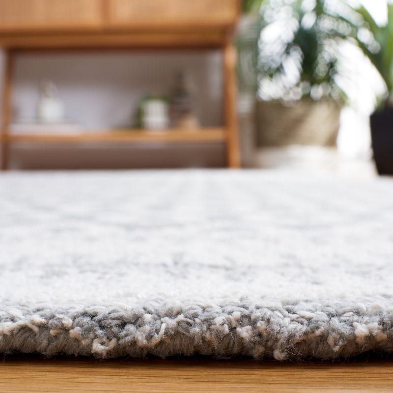 Capri CPR708 Tufted Indoor Area Rug - Ivory/Grey - 8'x10' - Safavieh