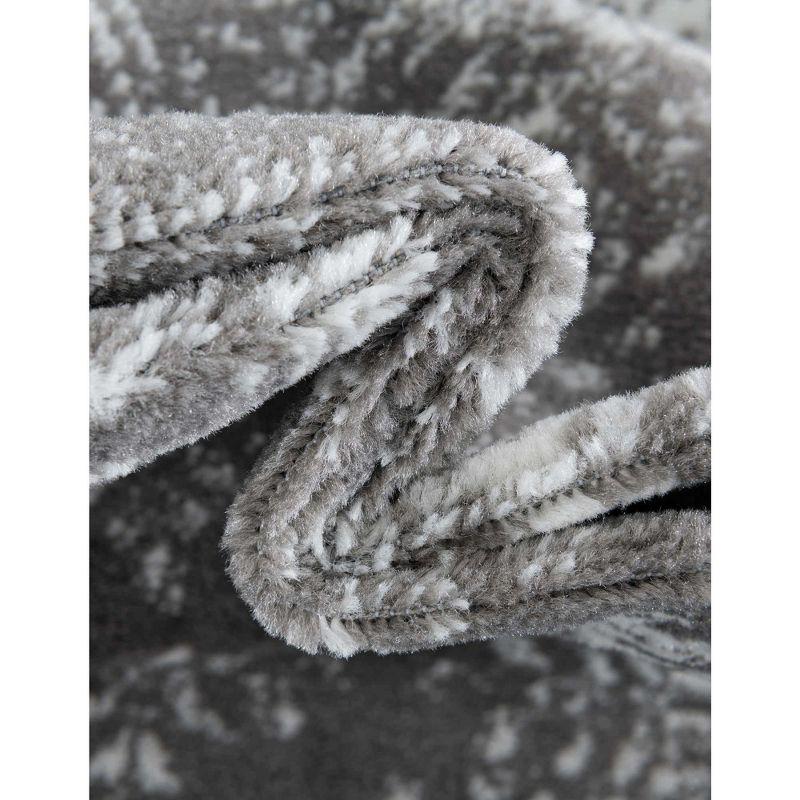 Unique Loom 4' 0 x 6' 0 Sofia Grand Gray Area Rug