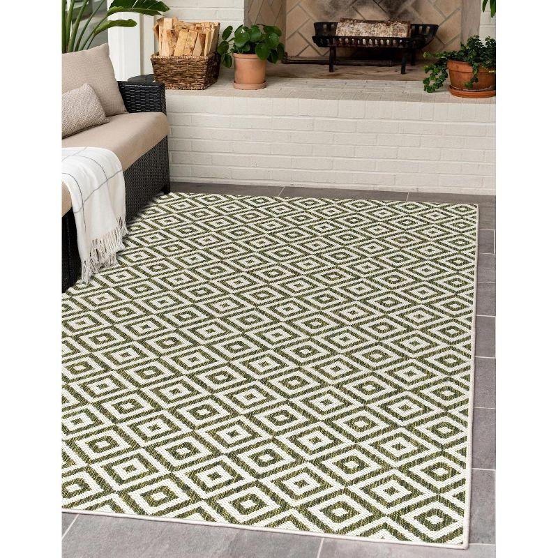 Costa Rica Inspired Green Rectangular Outdoor Rug 2' x 3'