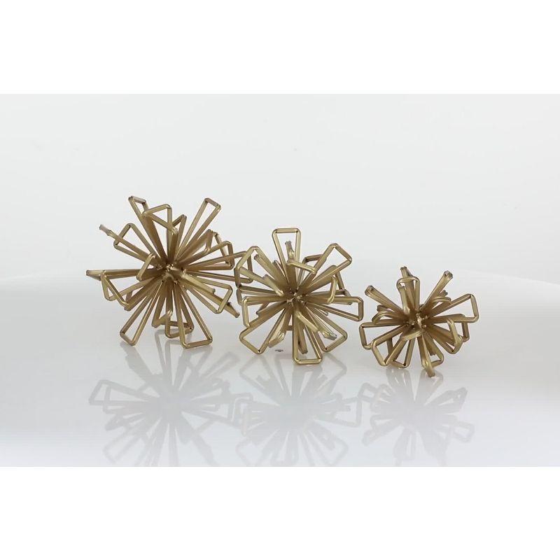 Olivia & May Set of 3 Geometric 3D Star Metal Sculptures Gold: Iron Tabletop Decor, Indoor Accent