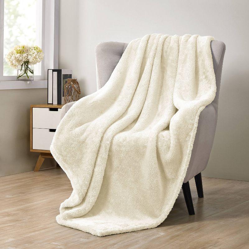 VCNY Adrianna High Pile Plush Throw, 50" x 70"