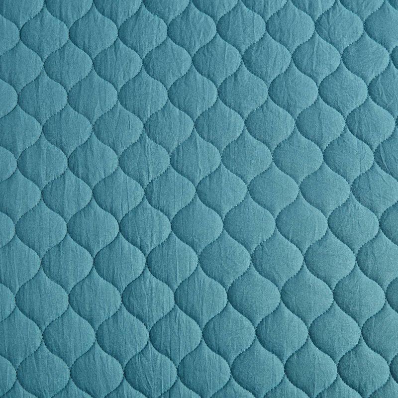 Solid Color 3 Piece Scalloped Edge Crinkle Microfiber Quilt Set