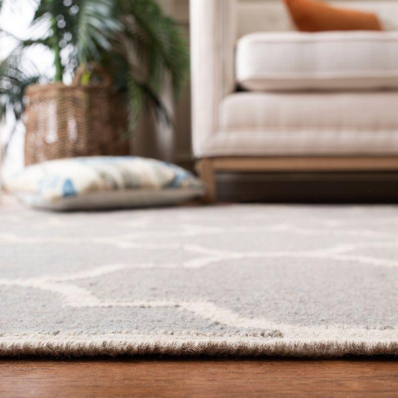 Dhurries DHU632 Hand Woven Area Rug - Dark Grey/Ivory - 5'x8' - Safavieh.