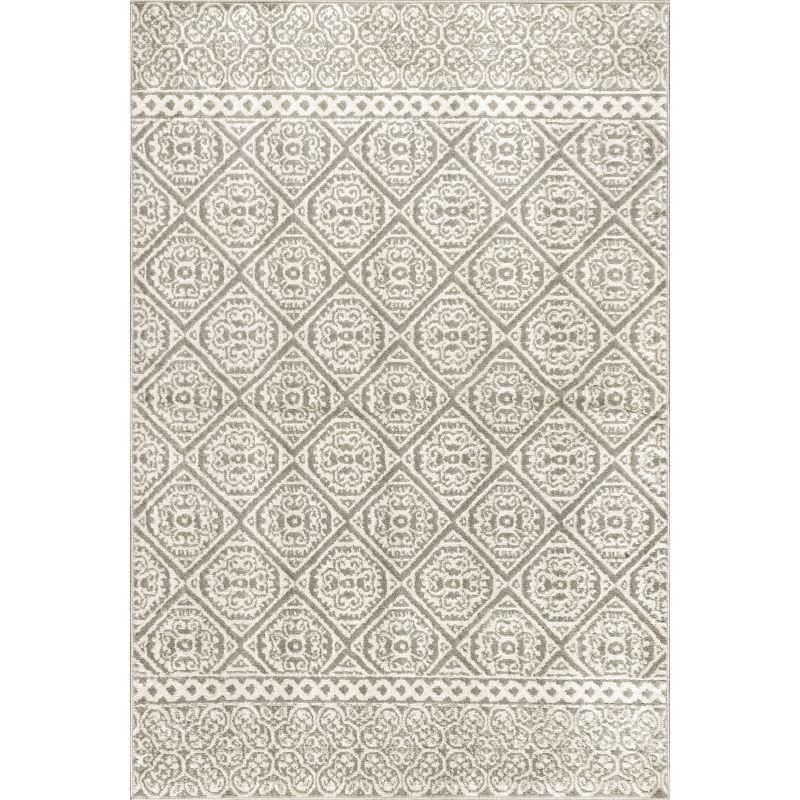 Cozy Geometric Gray Synthetic 4' x 6' Easy-Care Area Rug