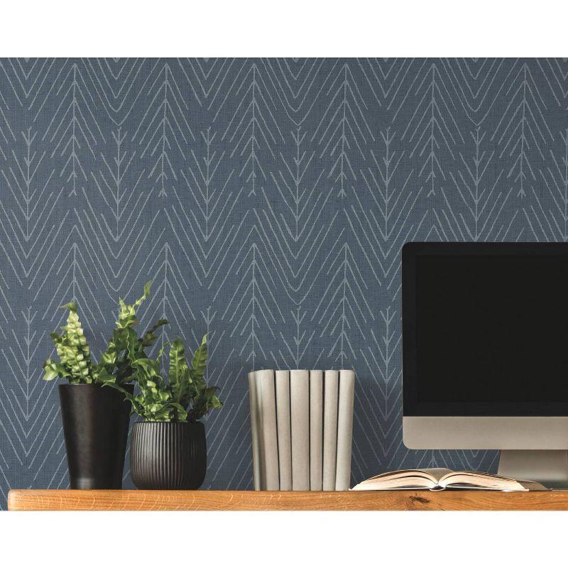 Peel & Stick Chevron Roll