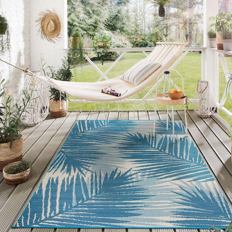 Blue Tropical Floral Reversible Synthetic Indoor/Outdoor Rug 3' x 5'