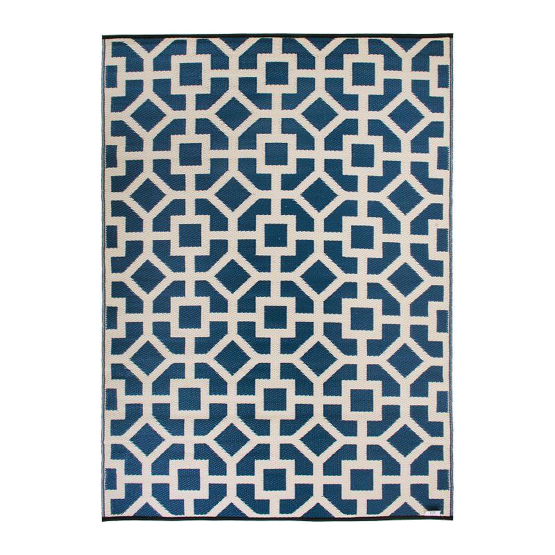 Blue and White Geometric Reversible Synthetic 5' x 7' Rug