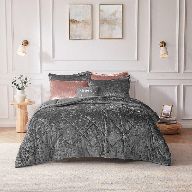 Felicia Crushed Velvet Quilted Duvet Set with Throw Pillow