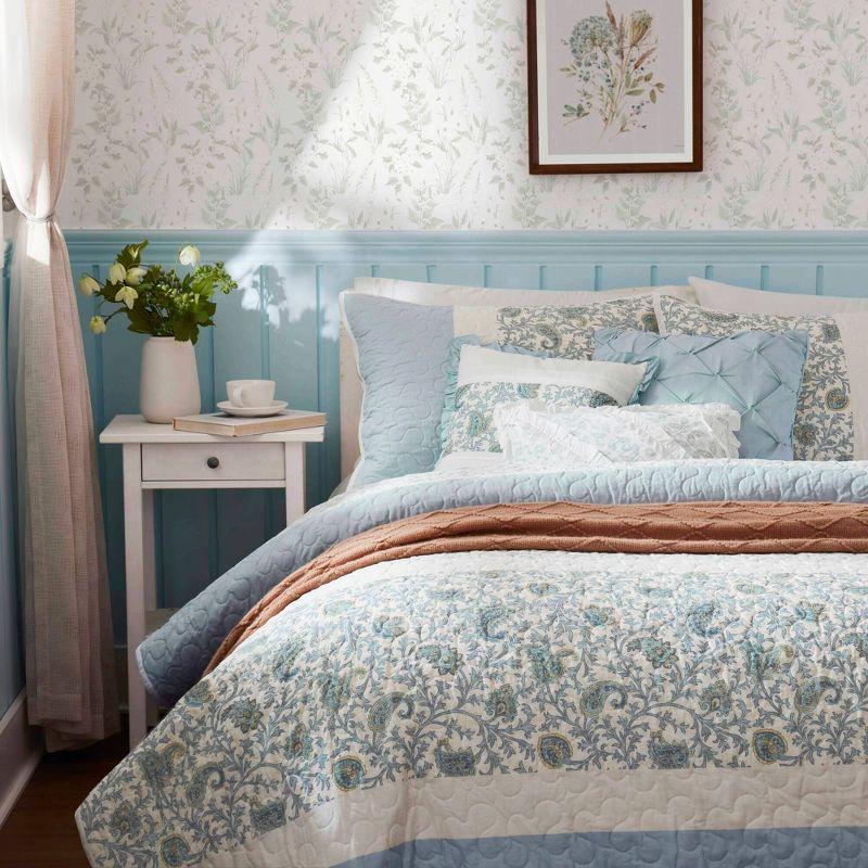 Madison Park Dawn 6 Piece Cotton Percale Quilt Set with Throw Pillows