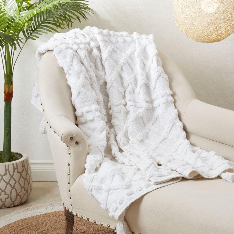 White Cotton Tufted Throw Blanket with Tassels, 50"x60"