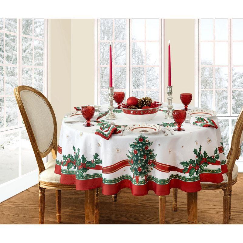 Toy's Delight Round/Oval Christmas Tablecloth