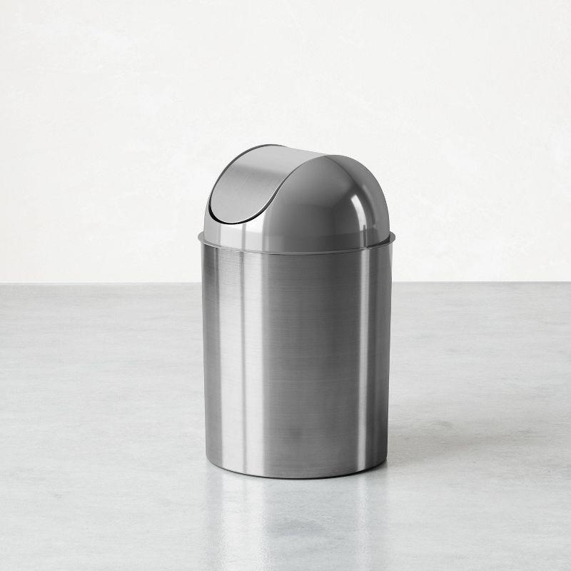 Umbra Mezzo Indoor Trash Can