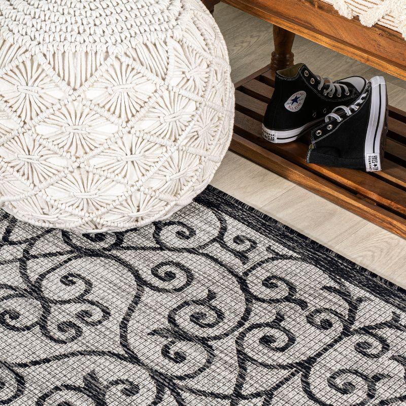 8' x 10' Madrid Vintage Filigree Textured Weave Indoor/Outdoor Area Rug, Light Gray/Black - JONATHAN Y