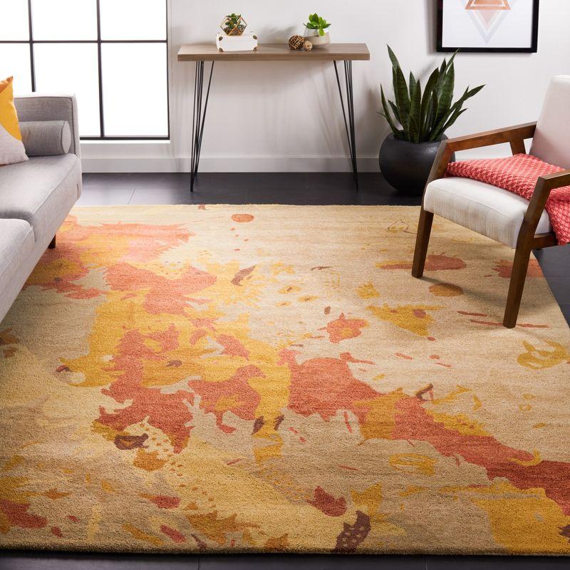 Soho 6' x 9' Beige and Orange Wool Viscose Rug