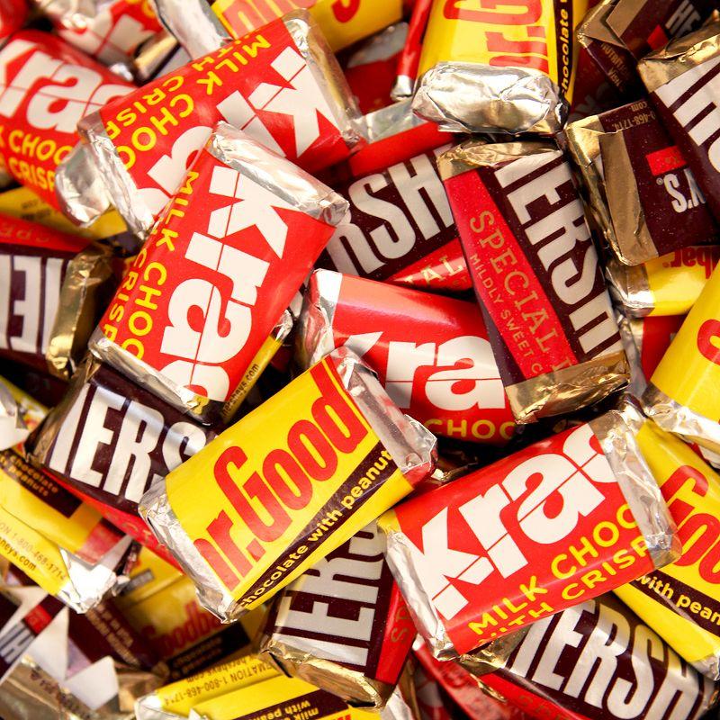 164 Pcs Halloween Candy Party Favors Hershey's Miniatures Chocolate By Just Candy - Cute Mix