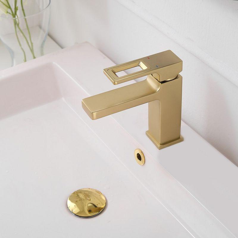 Single-Hole Single-handle Bathroom Faucet with Drain Assembly