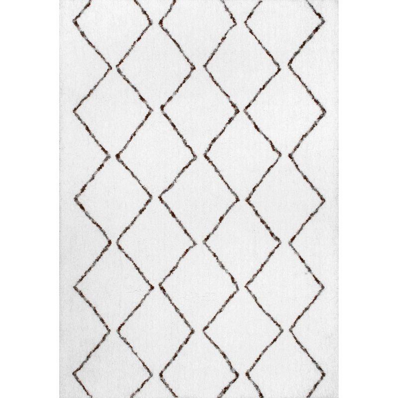 Nuloom Hand Tufted Corinth Shags Indoor Area Rug - Natural 3' 6" x 5' 6"